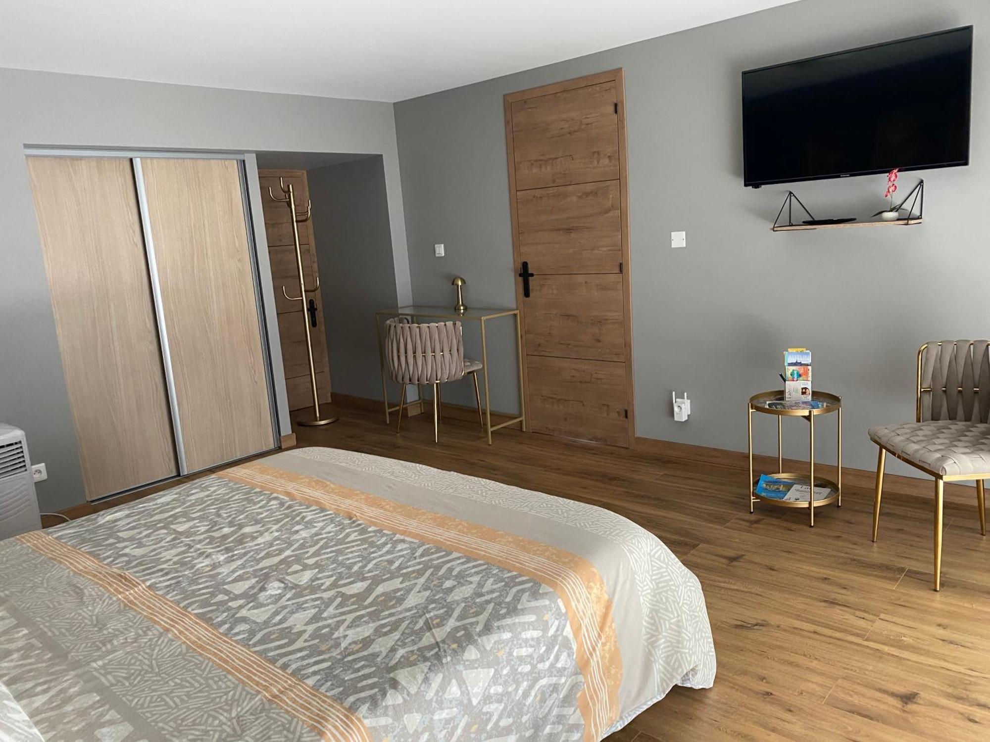 オータン Chez Marie Et Angel Bed & Breakfast エクステリア 写真