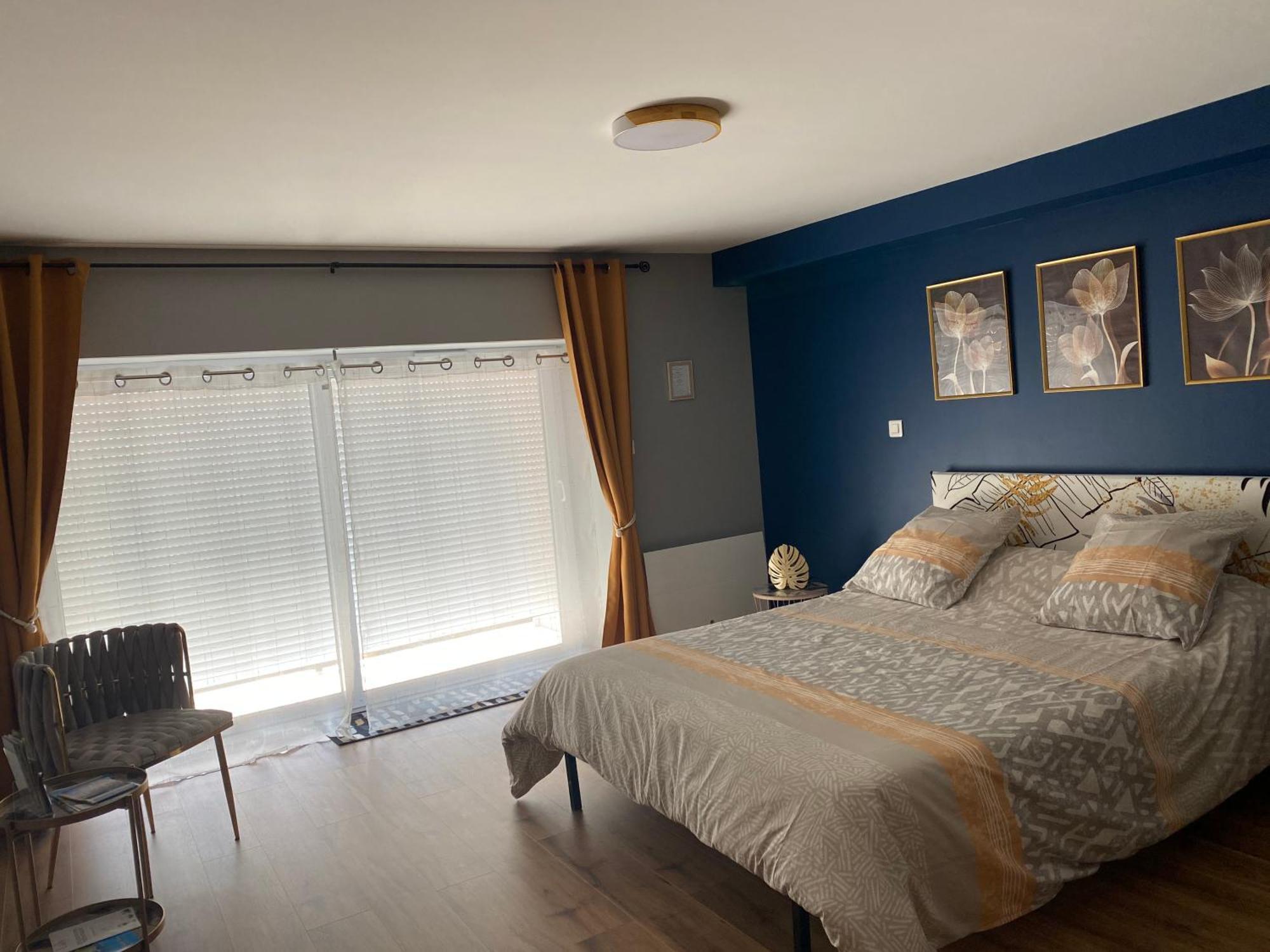 オータン Chez Marie Et Angel Bed & Breakfast エクステリア 写真